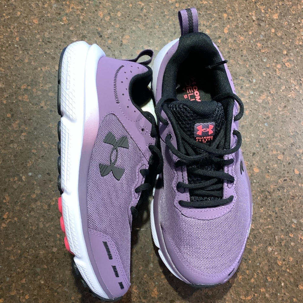 New, without tags or box, Youth Under Armour sneakers, size 7